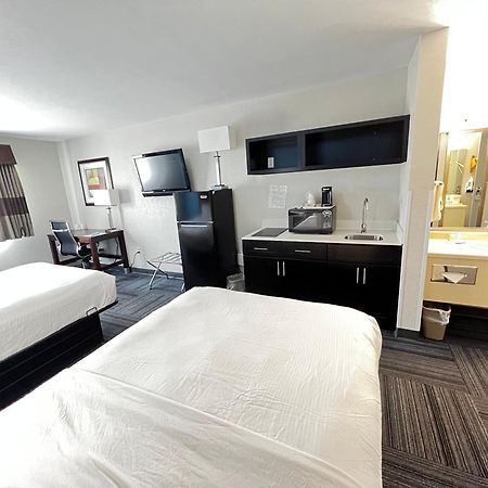 Baymont By Wyndham Marinette Hotell Eksteriør bilde